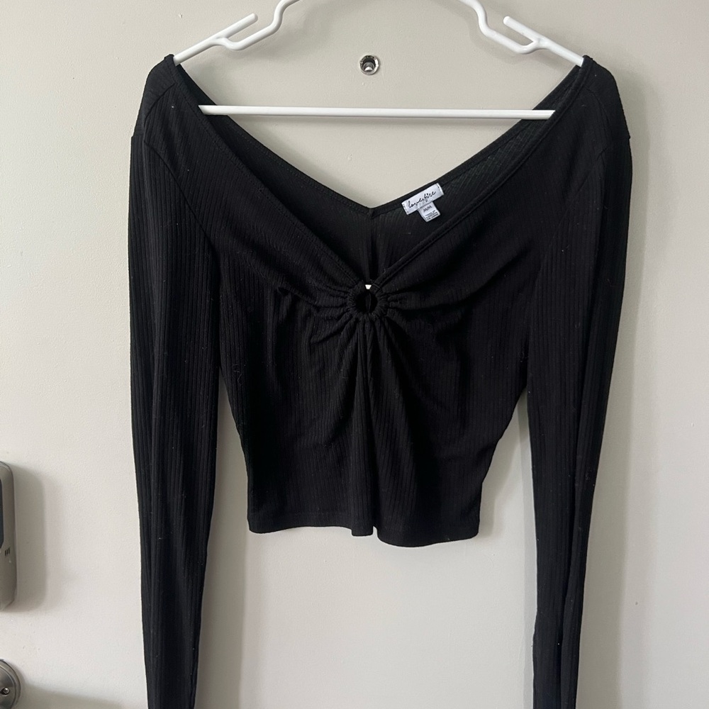 Black Long Sleeved Crop Top